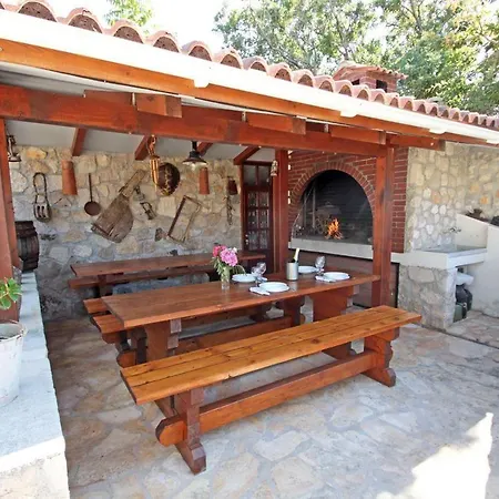 דירה Holiday House